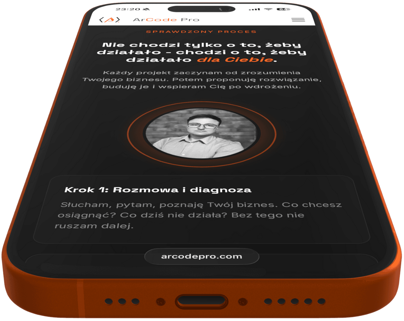 Grafika telefonu ze zrzutem ekranu fragmentu strony ArCode Pro